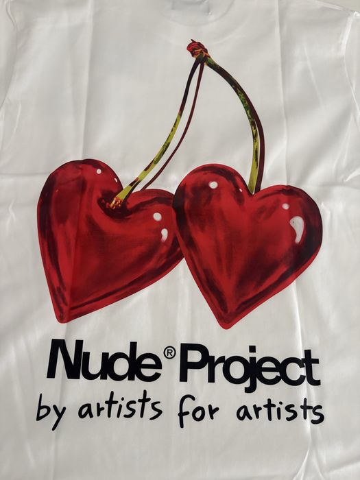 T-shirt nude project nova
