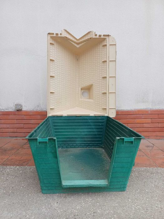 Casota para Cão Grande em PVC | Telhado Amovível | Muito Resistente