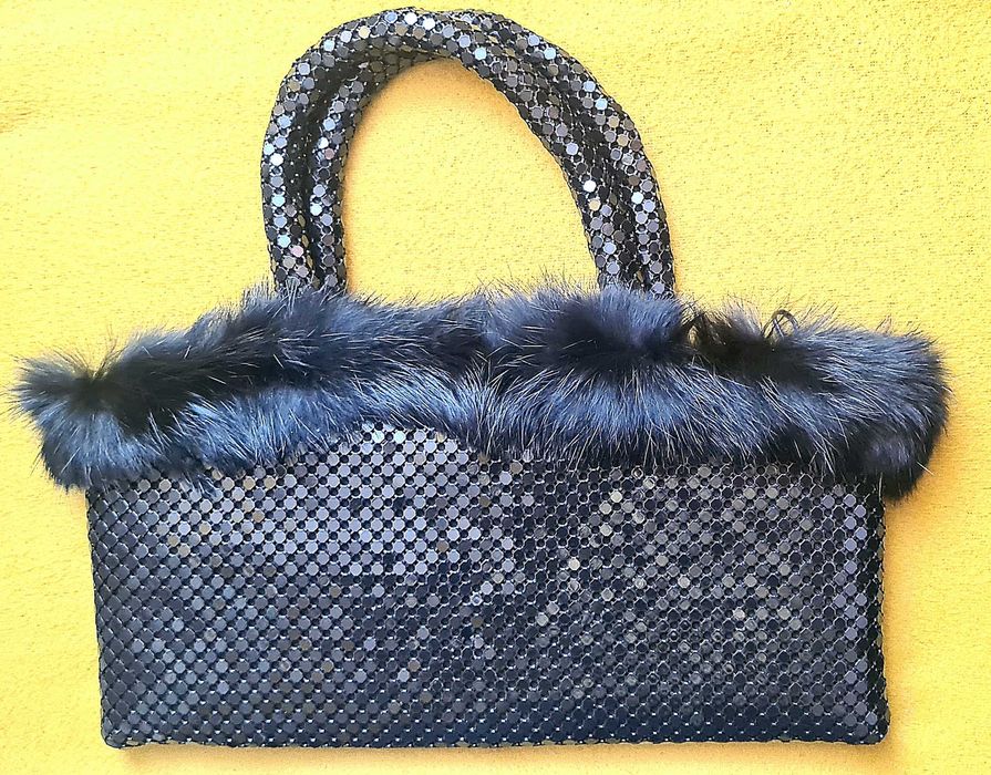 Fabrycznie nowa, włoska, słodka torebeczka z futerkiem, głęboka czerń