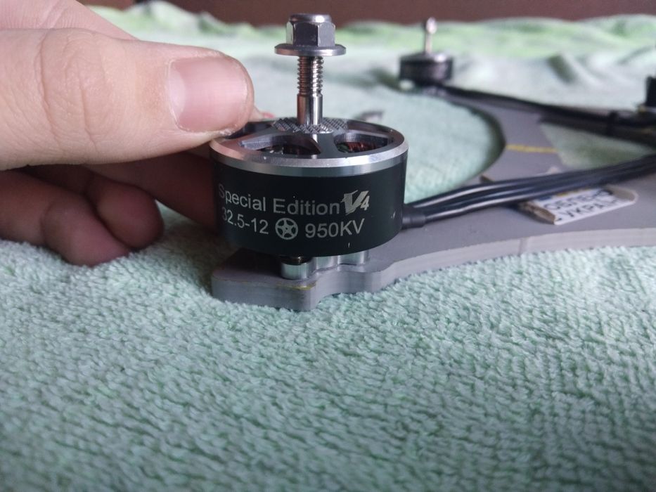 Продам фпв українську , стек  ,RX