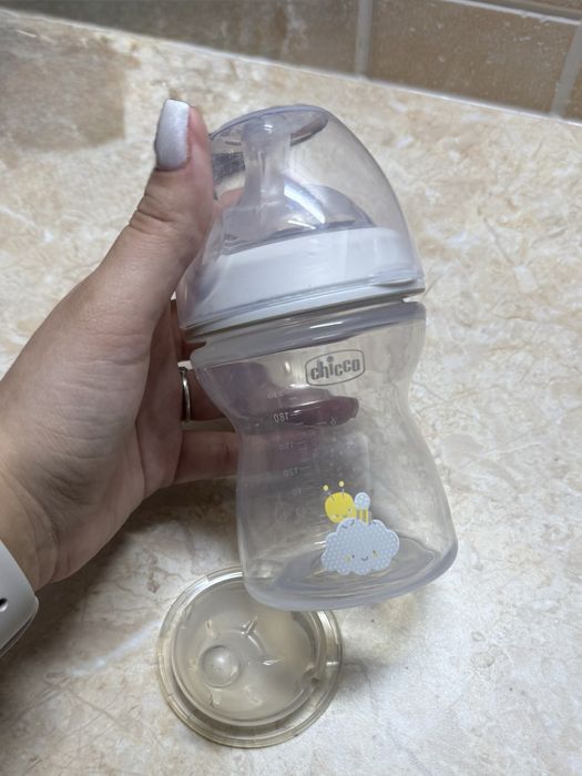 Продам пляшечку Chicco Natural Feeling