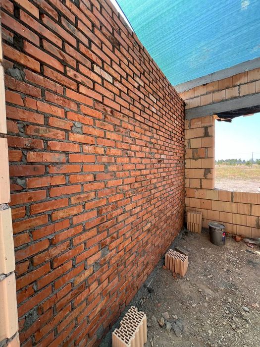 БУДИНОК ПІД КЛЮЧ. Дом под ключ. Фундаментные, кровельные работы, кладка стен. Будівництво під ключ будинків гаражів