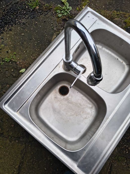 Zlewozmywak naszafkowy aluminium