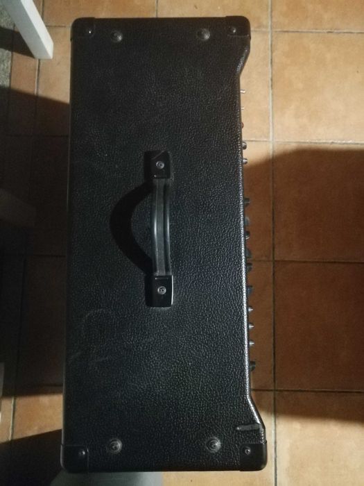 Amplificador a Válvulas Guitarra Eléctrica  Peavey Valveking 100 VK212