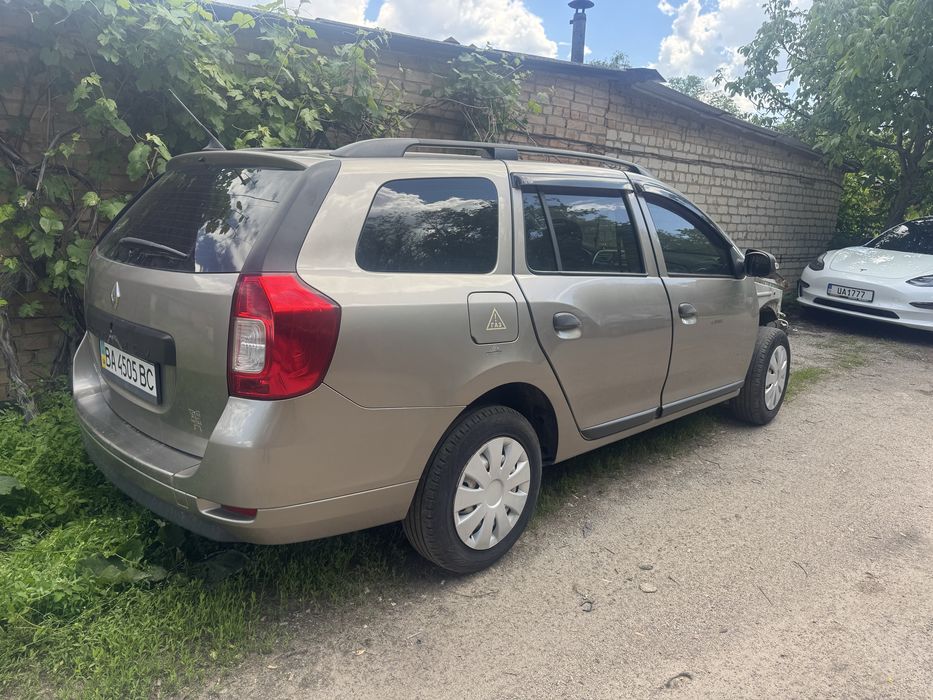 Renault Logan 2013 після ДТП