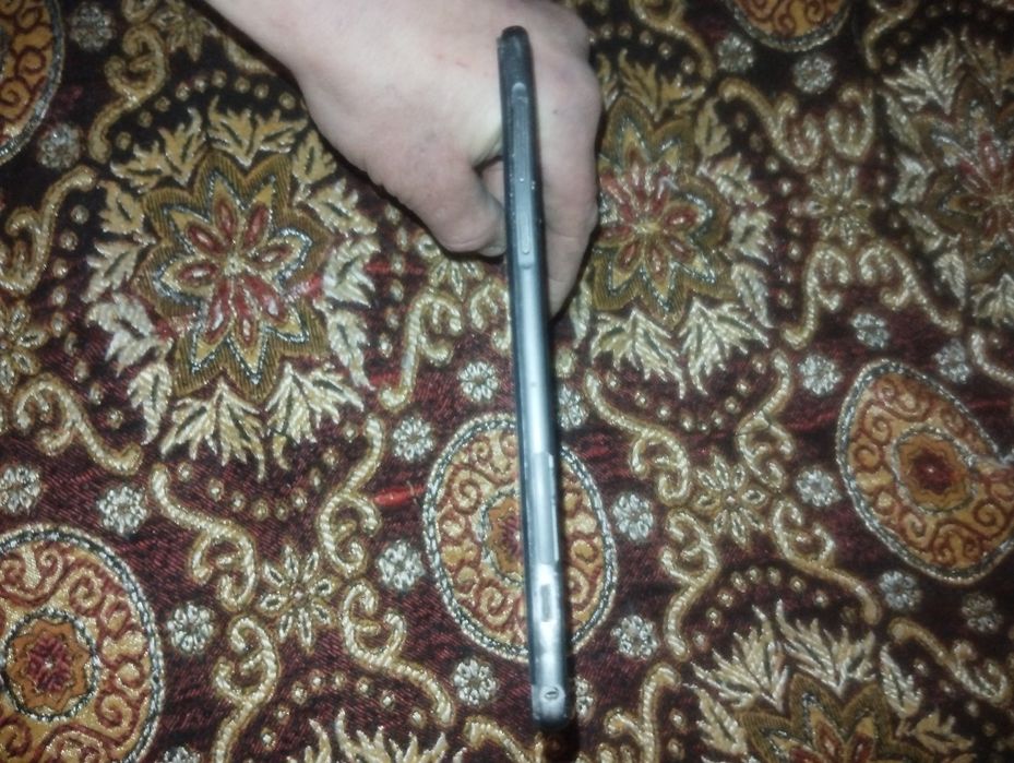 Продам игровой планшет ONN 10 Pro 32 ГБ, на запчасти или под восст.