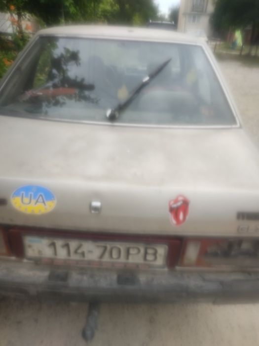 Mazda GLX 323 1986