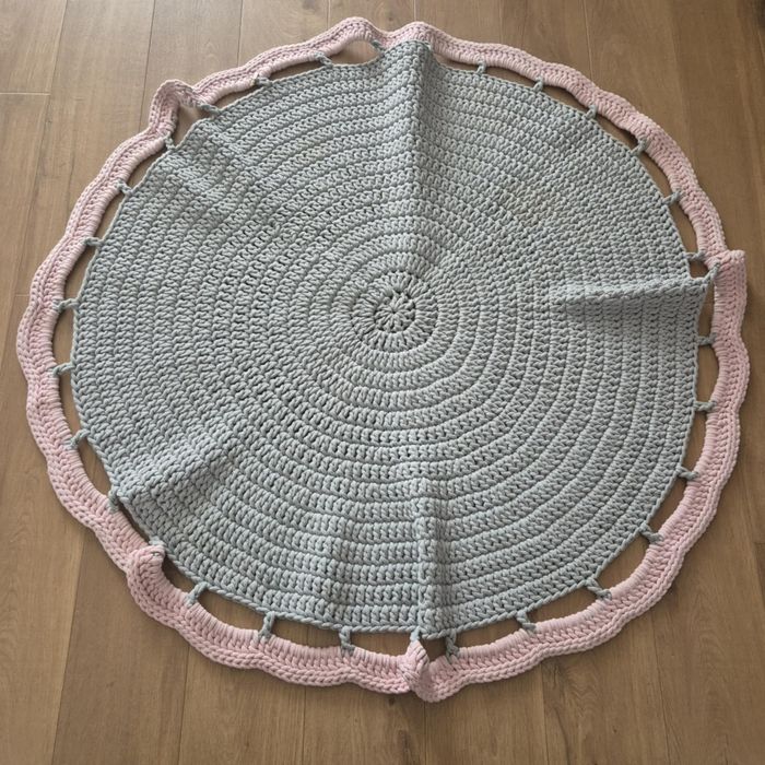 Dywan okrągły szydełkowy ze sznurka bawełnianego 140 cm
