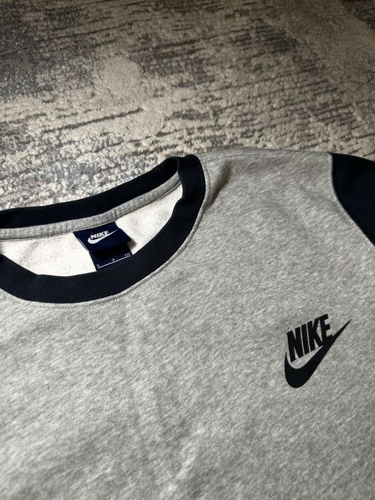 Кофта Nike з надписами на спині