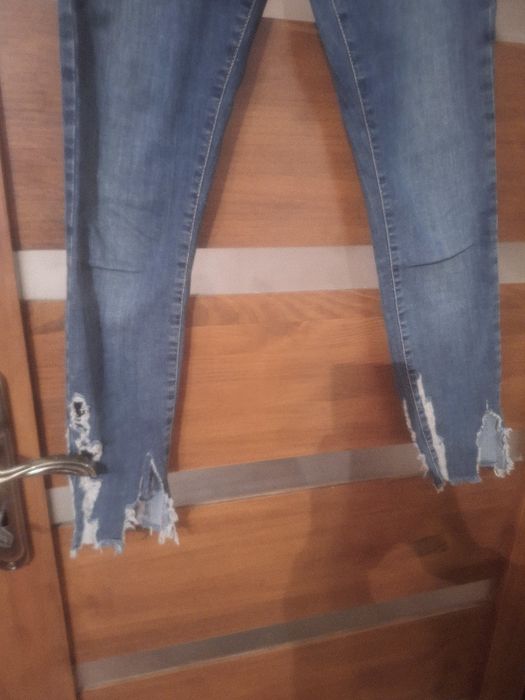 Spodnie damskie River Island rozm.8 stan bardzo dobry.