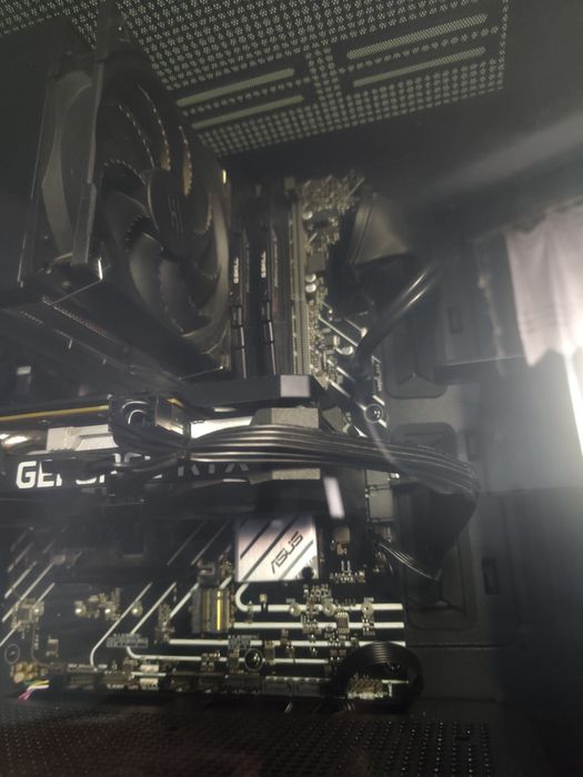 Komputer gamingowy RTX 3060 TI, I5 12400F, 16GB RAM, 1TB SSD