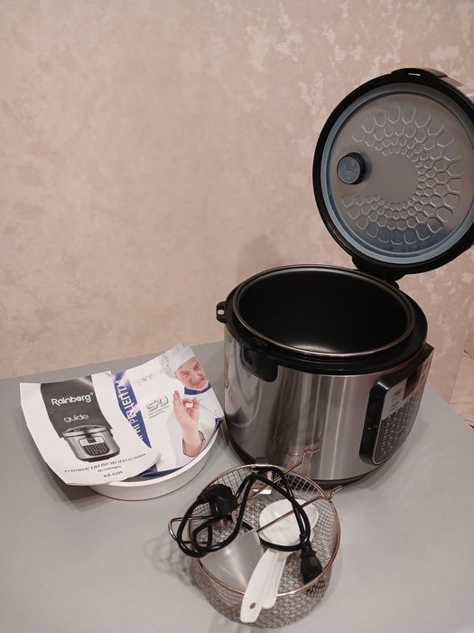 Мультиварка нова