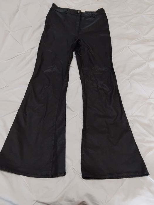 Штани  шкіряні  кльош розмір 42 44