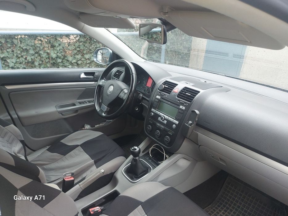 Продам Фольцваген Гольф 2008г. универсал.1.4tsi мех/обмен на гольф 2015-2018 год