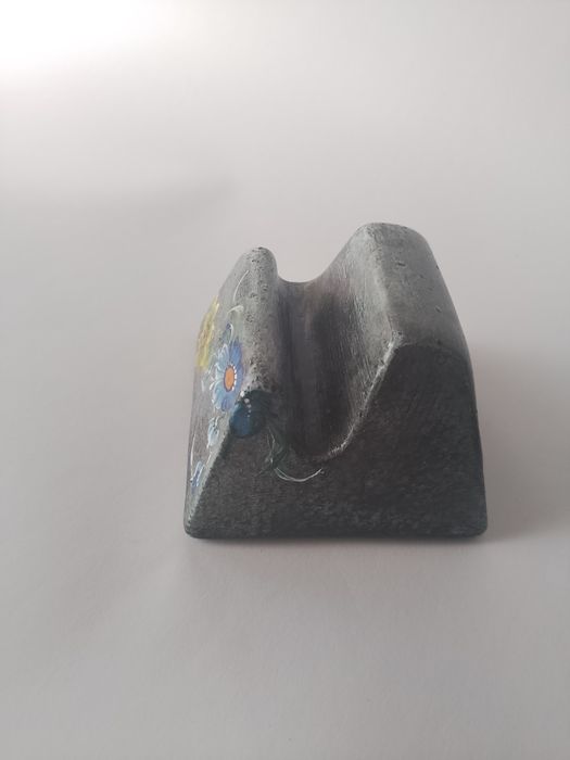 Підставка для телефону і прес-пап'є 2 в 1