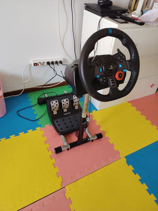 Volante Logitech G29 +pedais +coluna de suporte