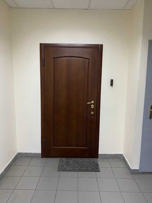 Продам 4-х комн. квартиру в центре, элитном доме  (с хорошим ремонтом)