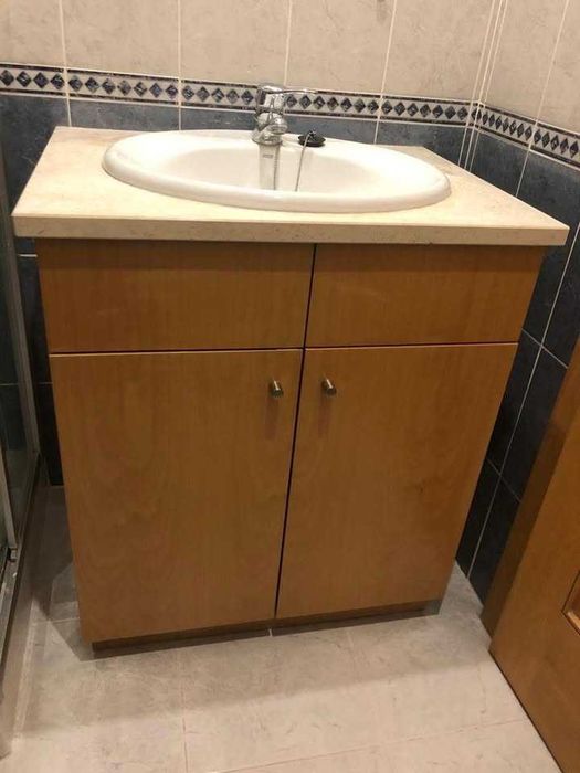 Móvel Casa de Banho ROCA (80x57x85) - Bom Estado - Com Lavatorio