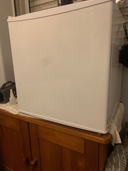 Frigobar super conservado