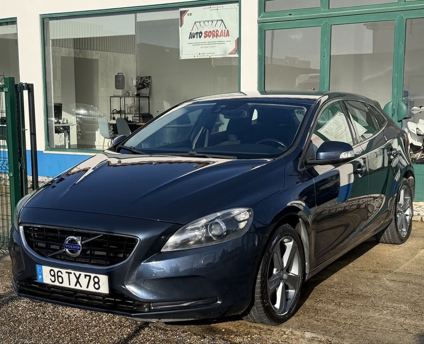 Volvo V40 D3 R-Design 2.0