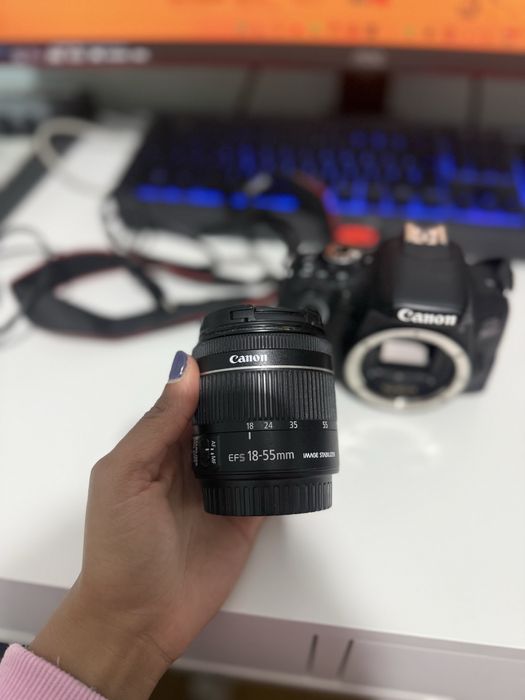 Vendo câmara fotográfica Canon EOS 800D