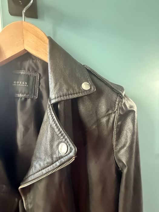 шкіряна куртка guess розмір S