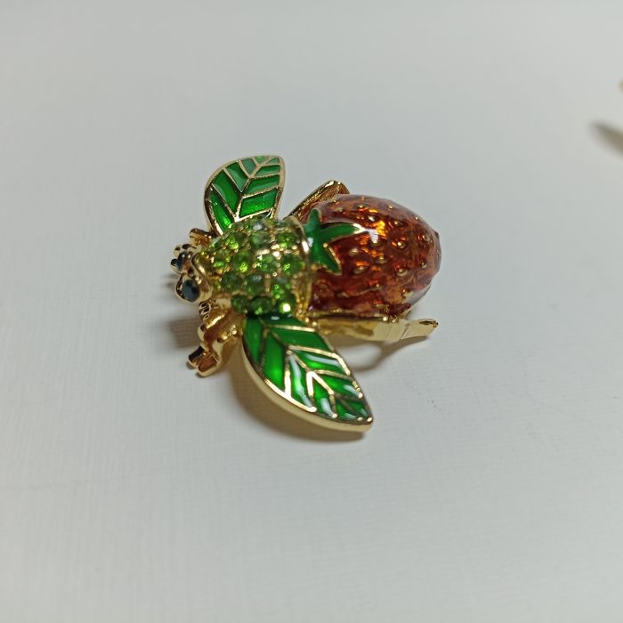 Брошка Joan rivers вінтаж