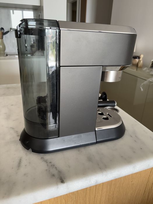Máquina de Café Delonghi