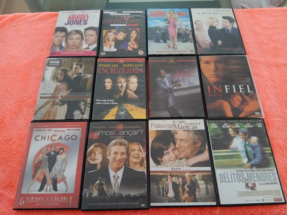 4-Coleção de 1009 filmes em muito bom estado.