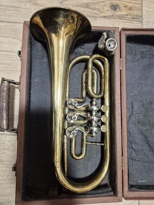 Kornet Stalingradzki dobrze utrzymany