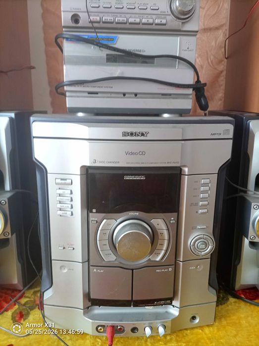 Продам музичний центр