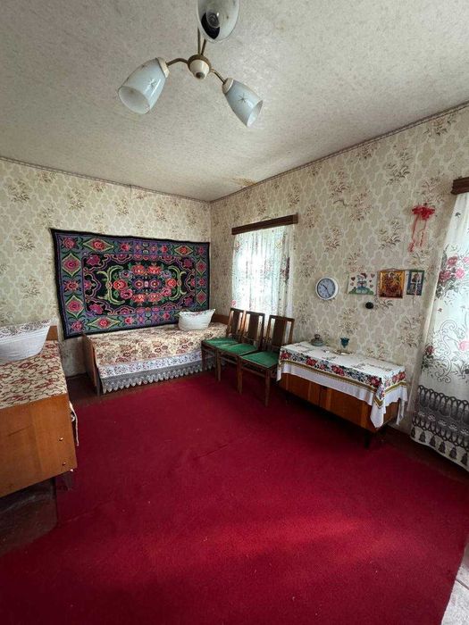 Будинок в селі Гориця