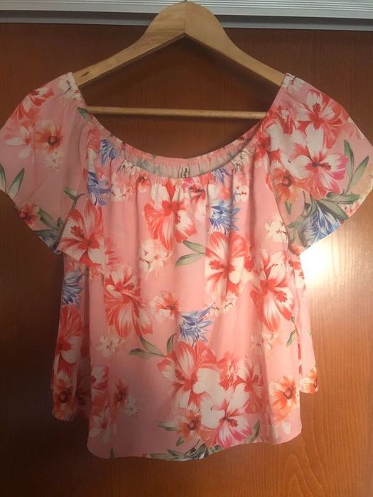 Blusa floreada Stradivarius S