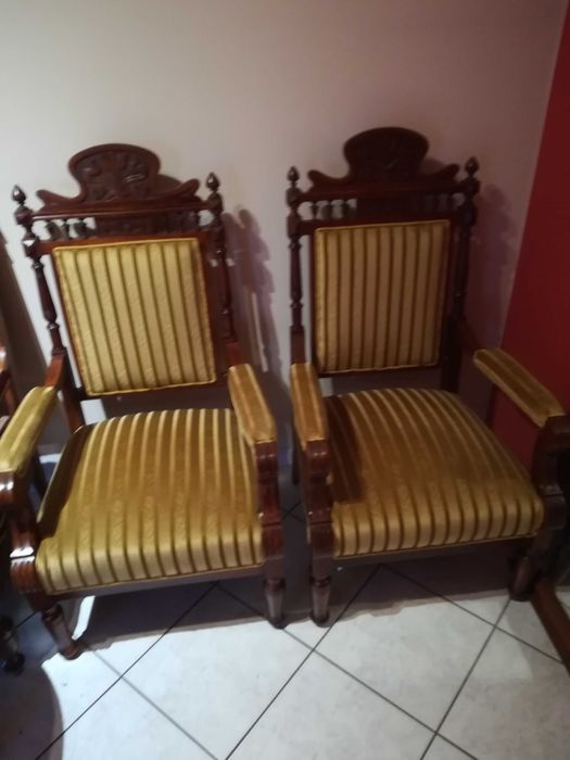 Sprzedam dwa fotele eklektyczne po renowacji.Stan idealny.