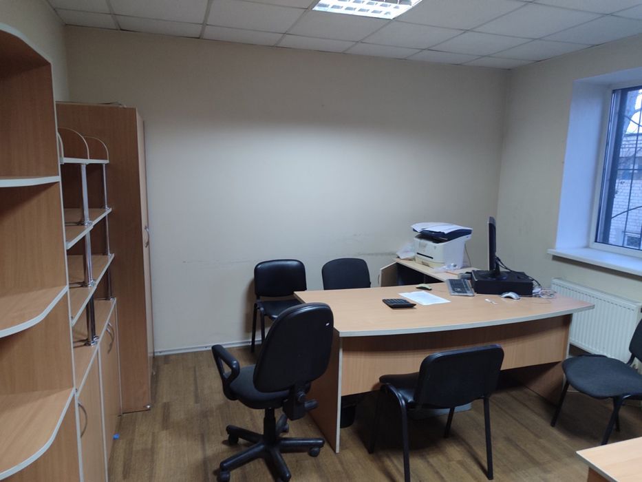 Оренда офісних приміщень 20-40 кв. мебльований