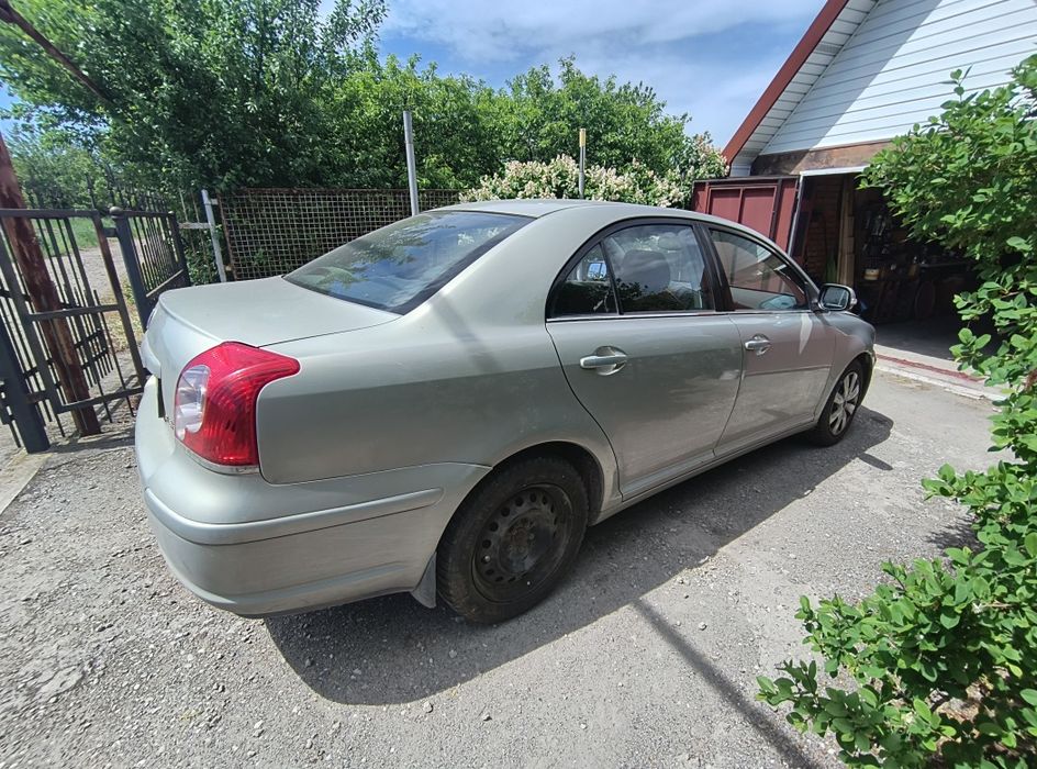 Toyota avensis FL 2008 1.8 mt