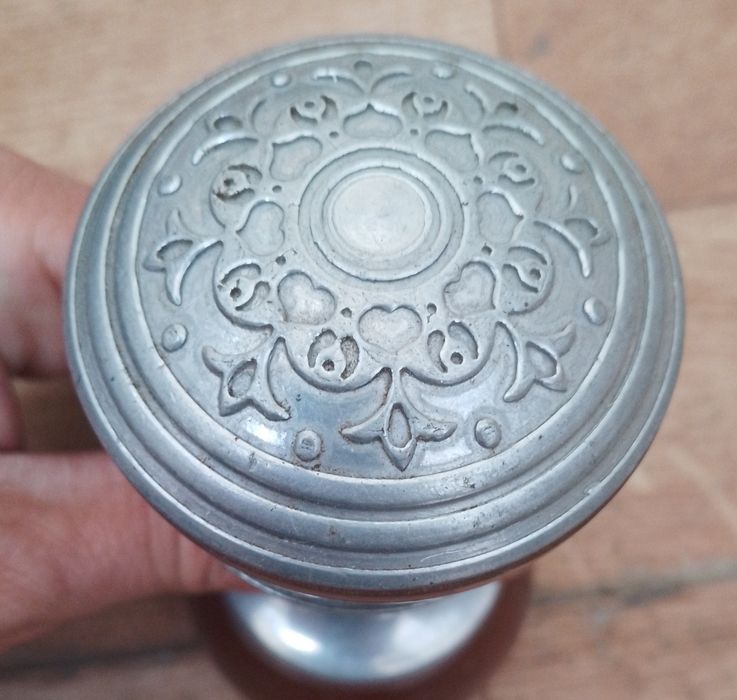 Дверна ручка. Вінтаж