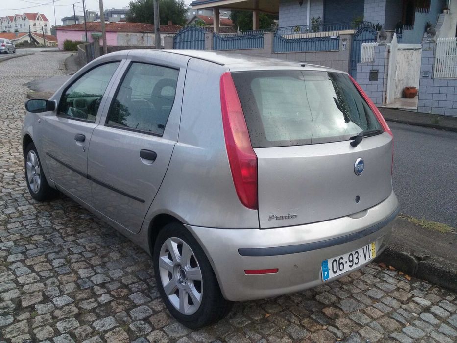 Vende-se FIAT Punto II 1.2 60 - 07/2003