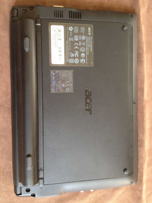 Нетбук Acer Aspire One