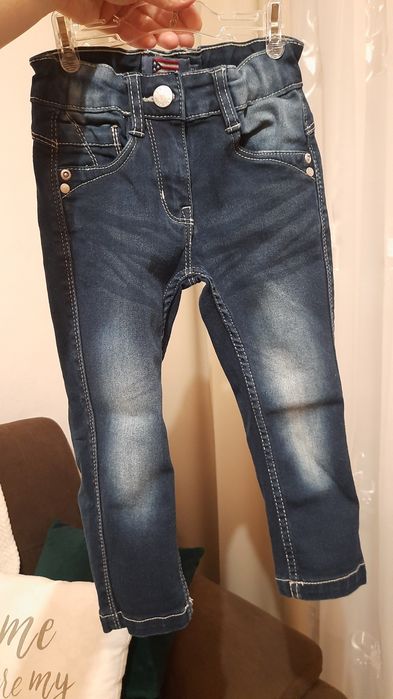 Eleganckie spodnie rurki ciemny jeans 92