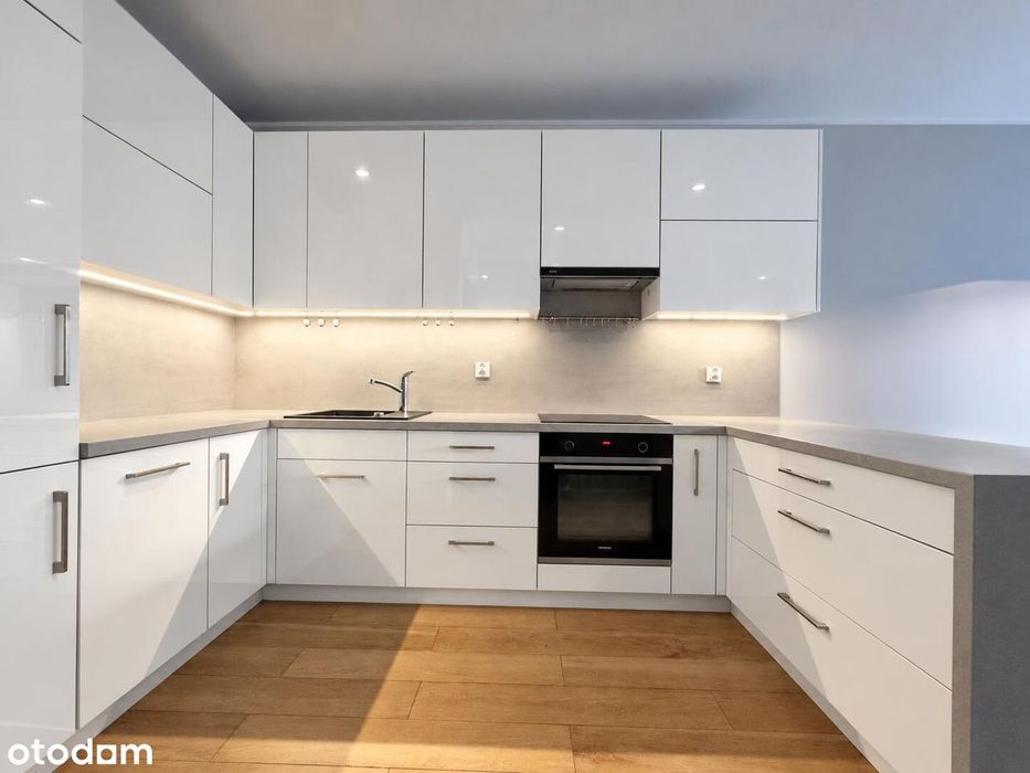 Dwustronne | 3 Pokoje | 2XM.Postojowe | Balkon | LC Corp 2018r
