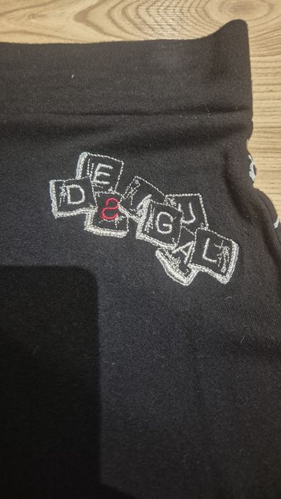 Desigual rozm XS kolorowa spódniczka czarna