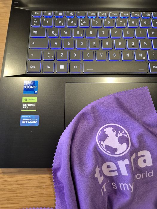 Portátil 17 Terra Mobile I7 RTX