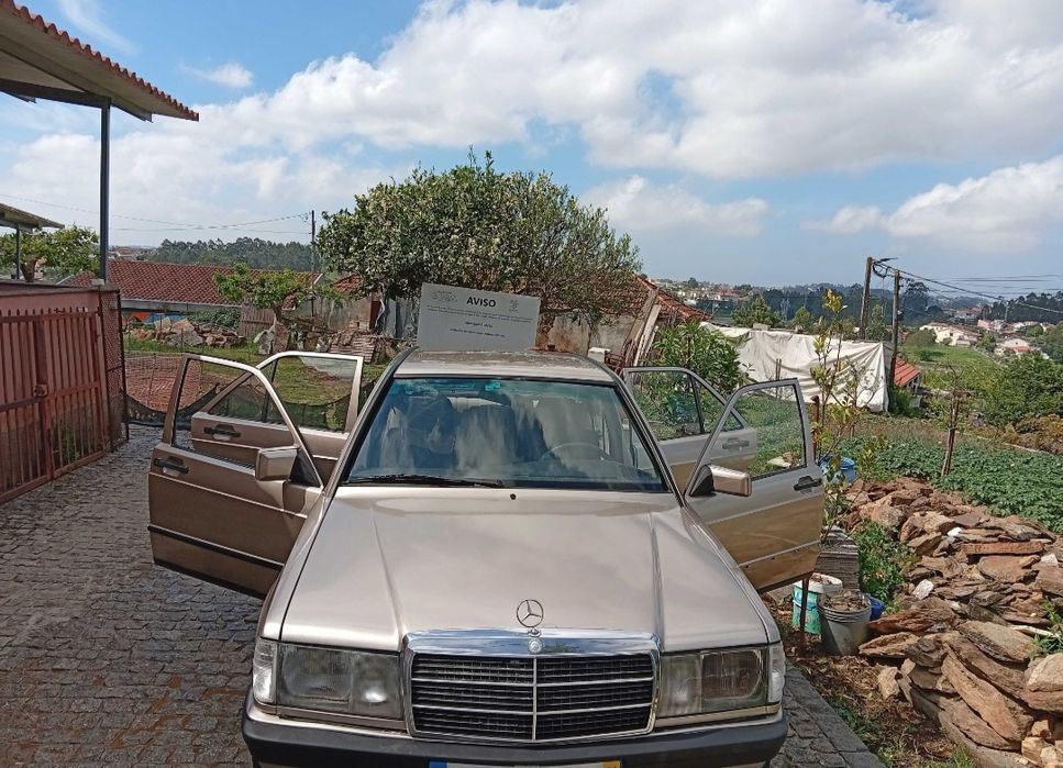Mercedes Benz 190D