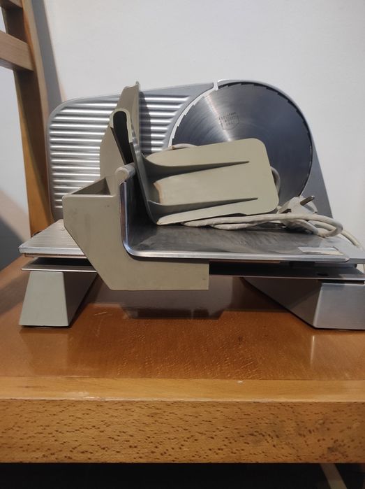 Sliced Meat and Cheese Cutting Machine, etc.64741009281666121