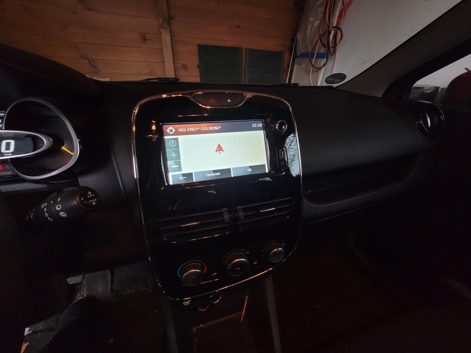 Renault Clio IV Benzyna Nawigacja Tempomat 5 Drzwi Niski Przebieg