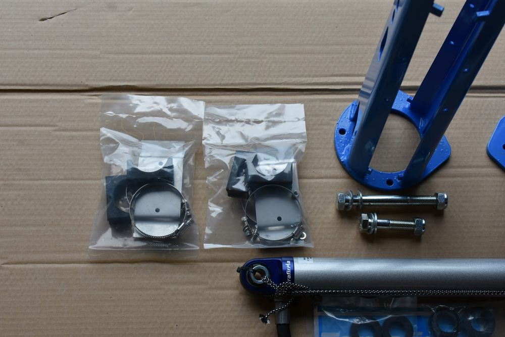 Amortyzator TerrafirMa Mega Sport Defender / Discovery / RR Classic