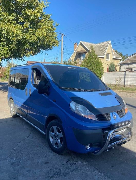 Пасажирські перевезення та вантажоперевезення.