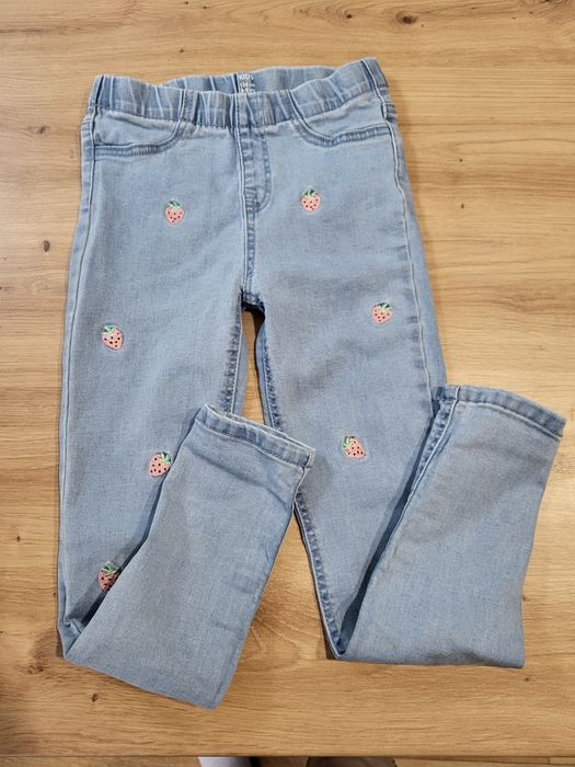 Spodnie dzinsowe r 128 i 134 jak nowe