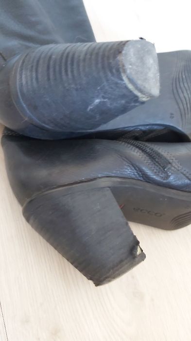 Buty zimowe kozaki ecco z Holandii 40i